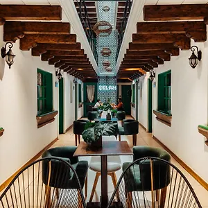 hotel-selah.guatemalaantiguahotels.com/